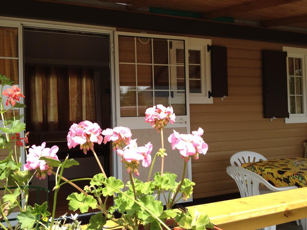 Camping Royal Pettenasco Esterno foto