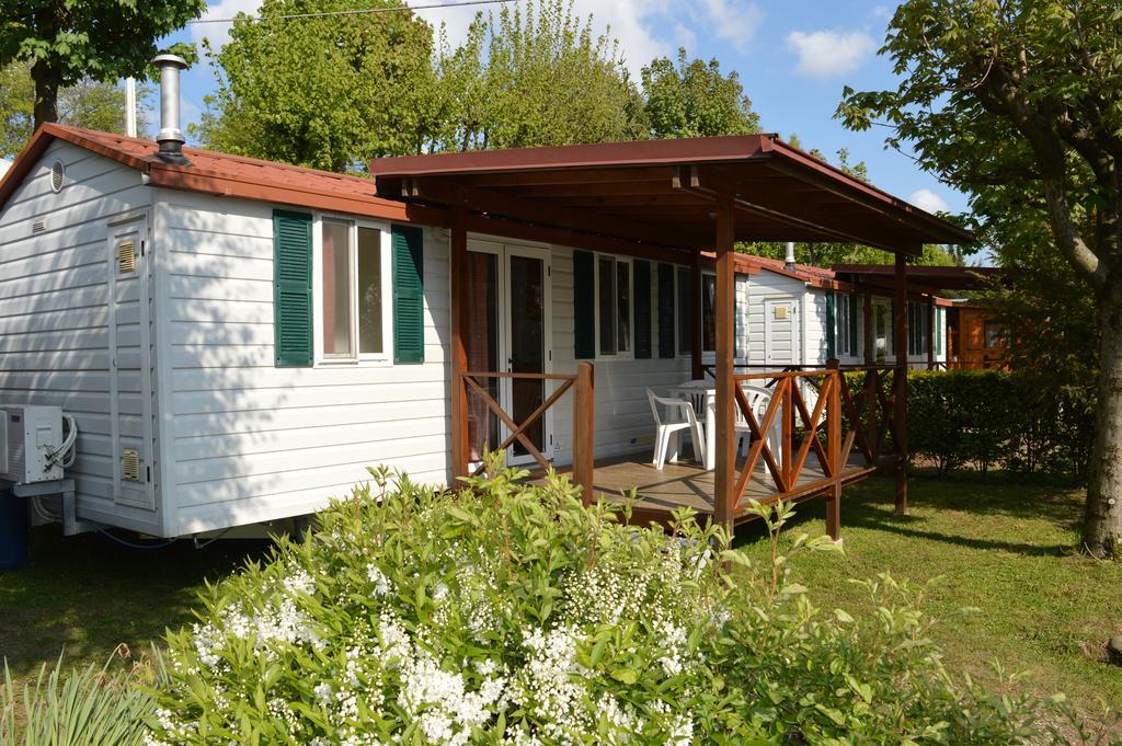 Camping Royal Pettenasco Esterno foto